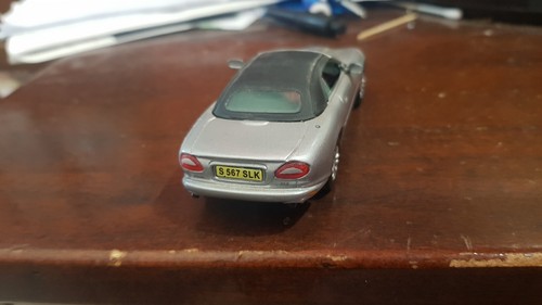 VITESSE 1/43 JAGUAR XK8 CABRIOLET ARGENTO VINTAGE - Foto 3 di 4