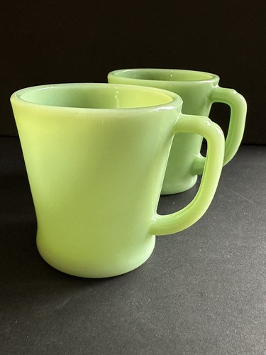 Vtg Jadeite Fire King D Handle Milk Glass Mugs Set of 2 Green 1950’s USA - Picture 3 of 16
