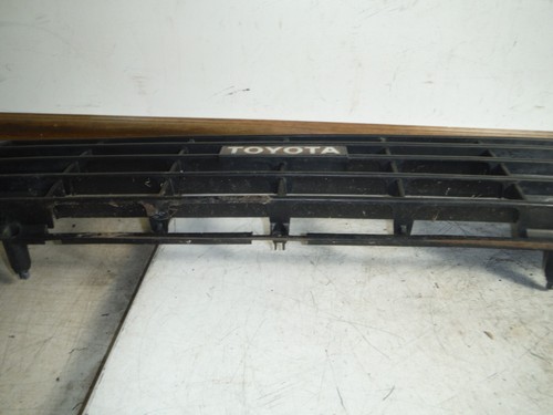 1984-1986 Toyota Pickup Truck Front Grille Headlight Plastic Trim - Picture 8 of 16