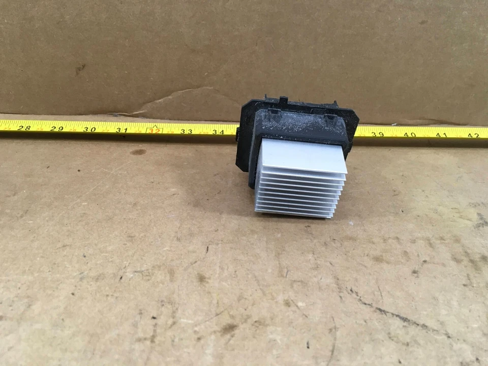 Mini Cooper R55/R56/R57 2006-2013 soplador motor calentador resistencia regulador OEM. Foto 3 de 4