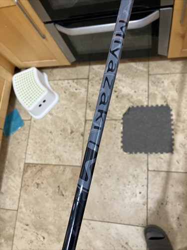 CLEVELAND LAUNCHER CBX #7 IRON 30°, MIYAZAKI 6A GRAPHITE SHAFT, Senior Flex - Picture 9 of 15