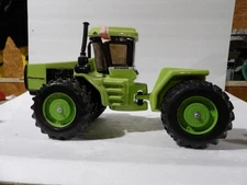 Large 1 ltr Pacesetter 2 Piece Steiger 4WD Tractor Decanter