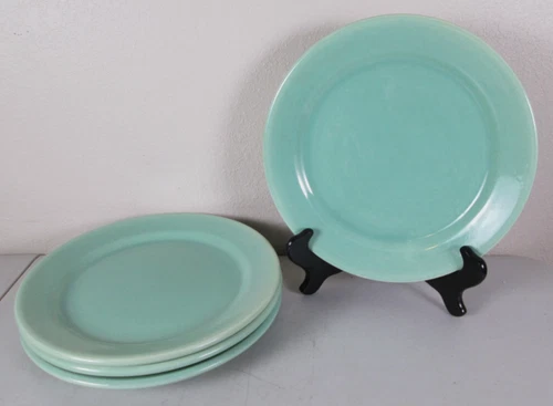 Lot Of 4 Vintage Bauer Dinner Plates 9.5” Jade Green Pistachio Los Angeles USA