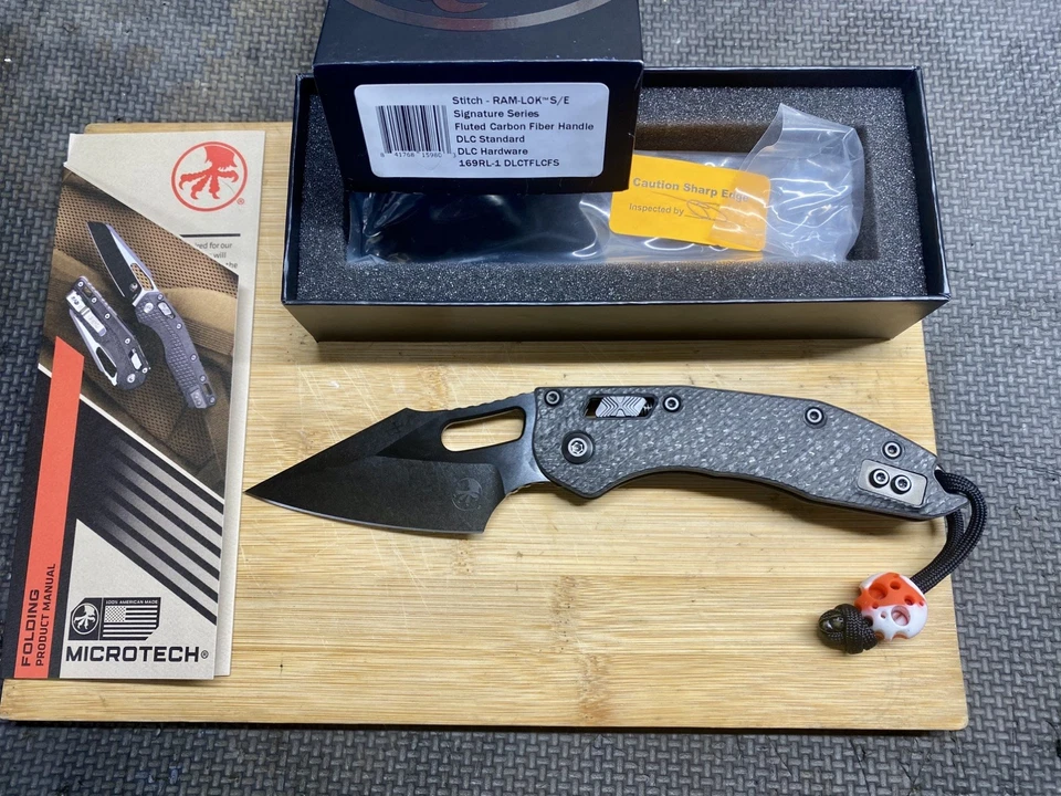 NEW Microtech Stitch-Ram-Lok Carbon Fiber Black DLC M390 Smooth Wharncliffe - Image 3 of 4