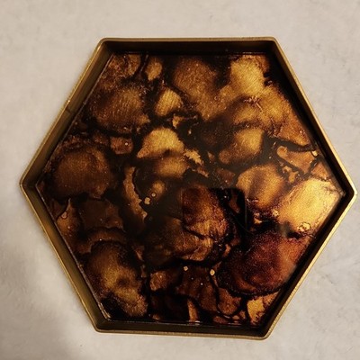 Notre Monde Hexagon valet tray. Artist Dawn Sweitzer. hand crafted swirl design