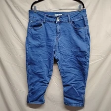 Sandpiper Womens Size 20 Stretch Denim Blue Jean Capri Pants