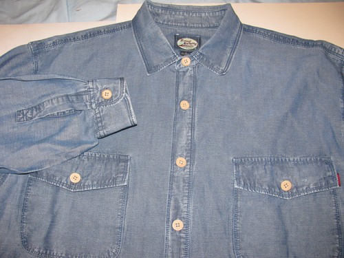 Tommy Bahama Camp Shirt LARGE 100% Linen Denim-look Long Sleeve Chambrey