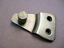 VW Passat B1 32 Polo 1 Schliessplatte Schliesskeil Heckklappe NEU original