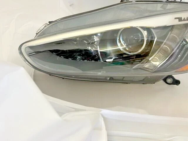 Faro deportivo Maserati Granturismo 2018 2019 2020 conductor izquierdo usado Foto 3 de 4