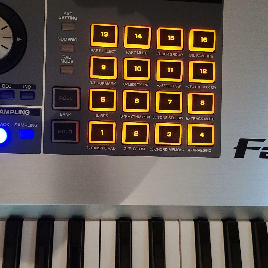 Roland Fantom G7 Keyboard Synthesizer For Sale Online Ebay