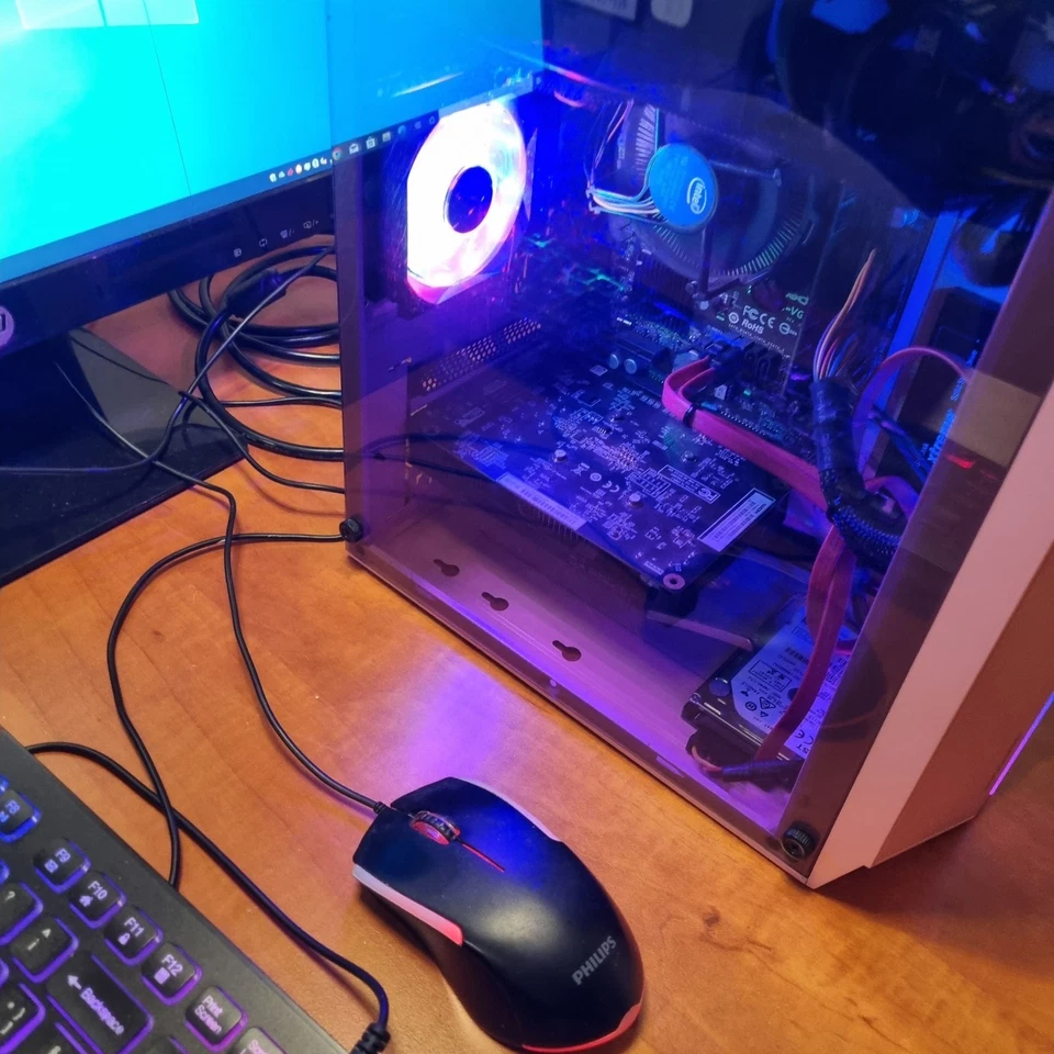 PC MINI ITX CASE ROSA GAMING RAM 8GB 120SSD 1TB HD WIN 10 I5 3.1 GHZ RX550 4GB - Immagine 3 di 4