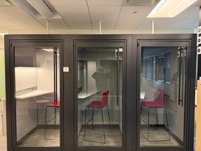 Teknion Tek Pod Office Privacy Phone Booth Excellent Condition