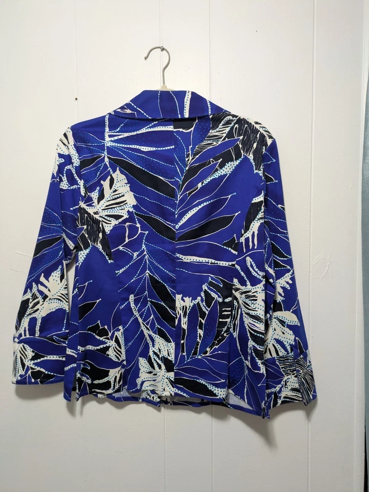 Chaqueta de algodón floral negra azul talla A Yansi Fugel para dama Foto 4 de 4