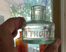 L.H.THOMAS EMB IN SUNKEN PANEL ON FRONT 1890 ROUND INK BOTTLE CHICAGO,IL