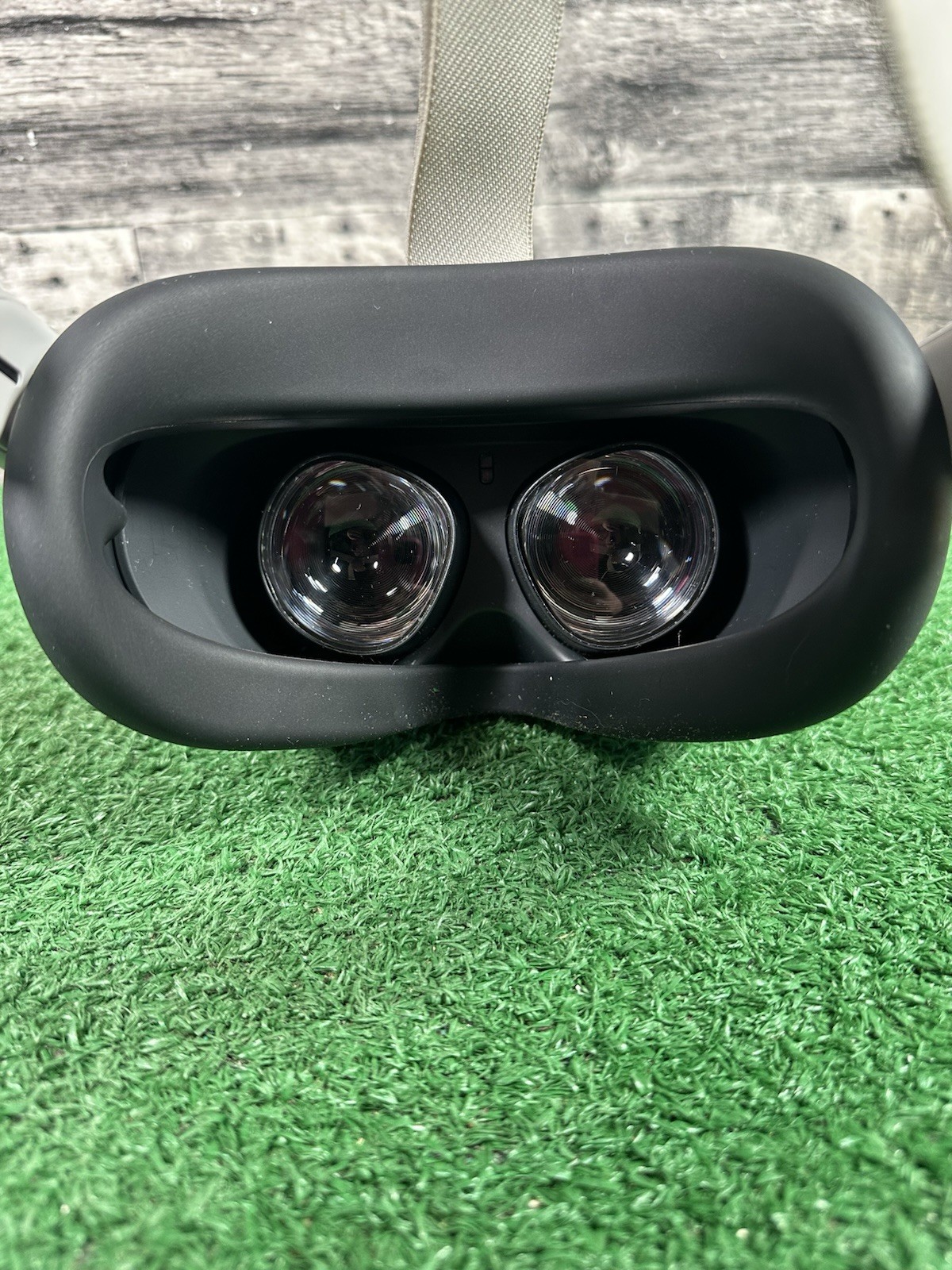 Oculus Meta Quest 2 VR Headset - Headset ONLY No Controllers FREE SHIPPING