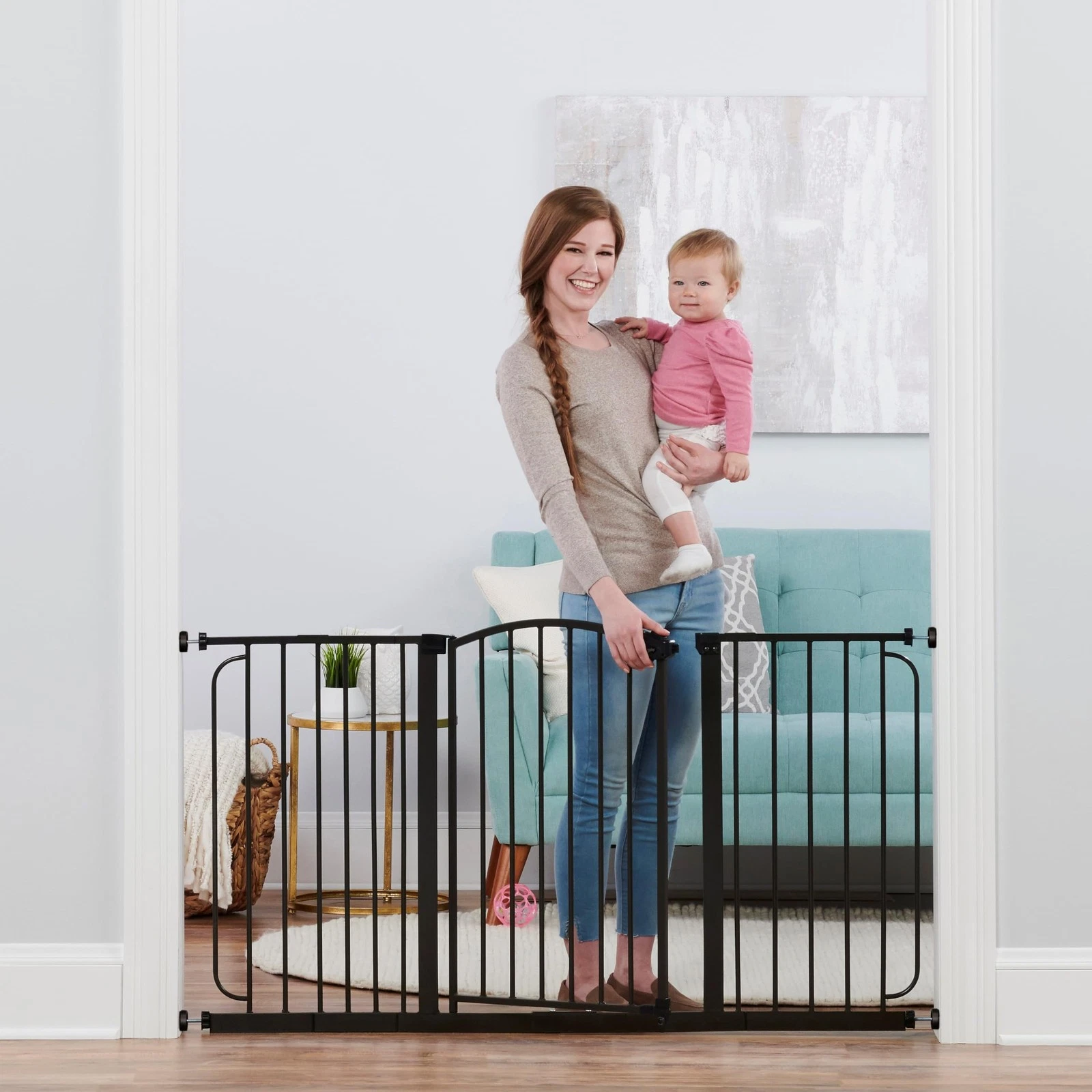 Easy Step Extra Wide Arched Décor Walk Baby Gate, Includes 3-Pack (75-150cm)
Opens in a new window o