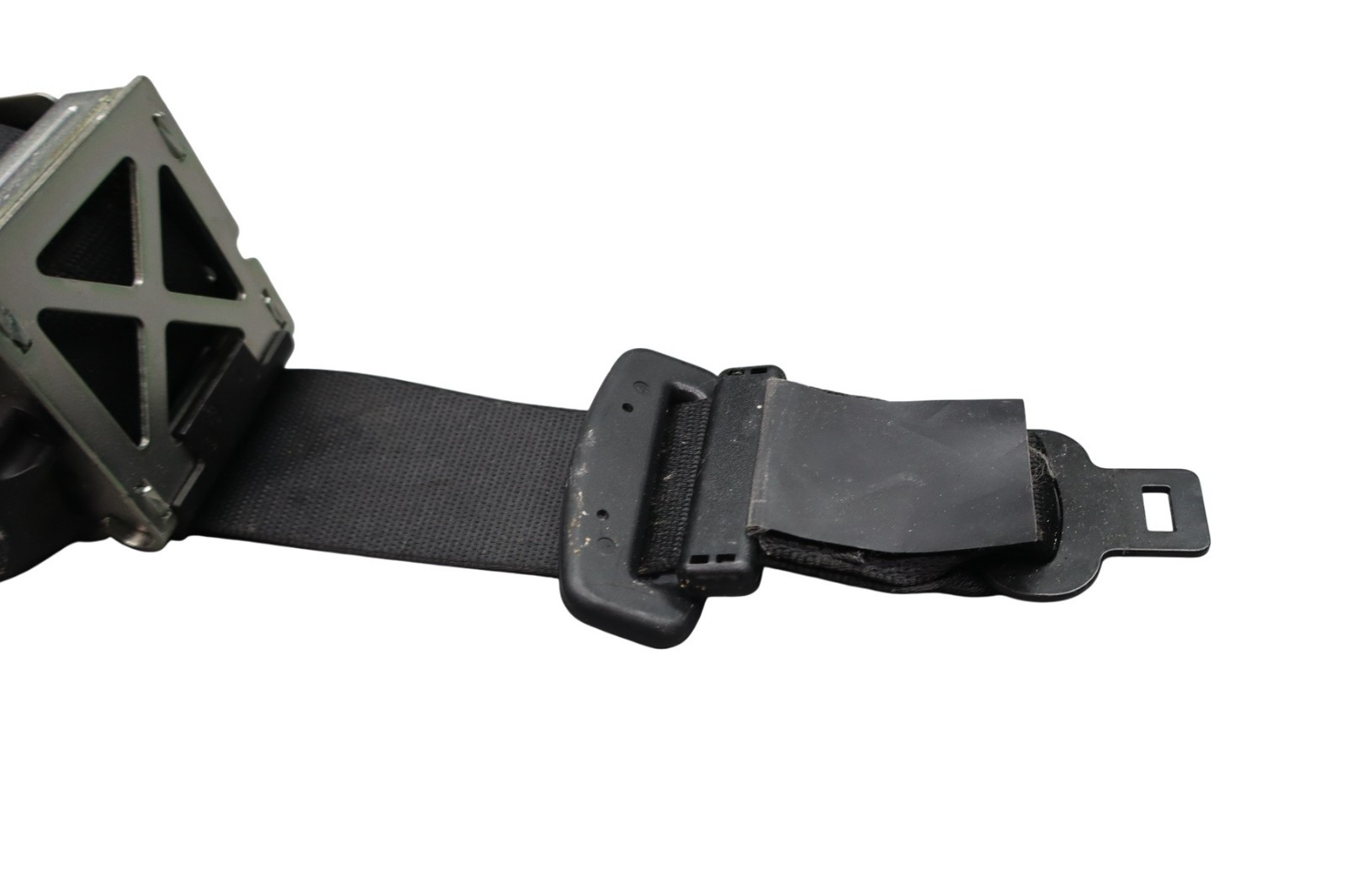 Maserati Ghibli 2014-2017 REAR Seat belt P/N 6700174400