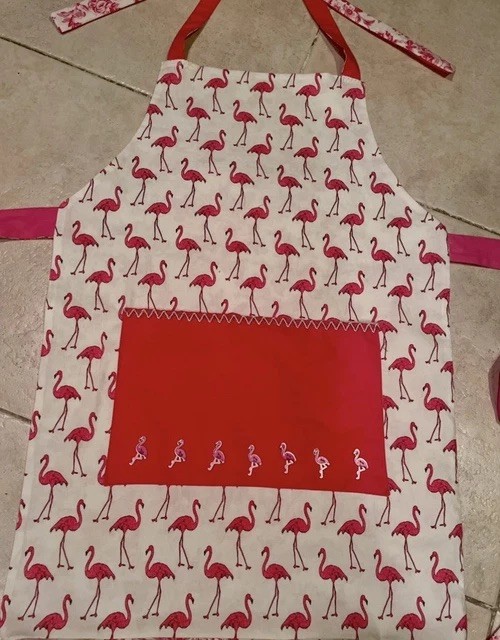 Flamingo Apron, Reversible, Pink Floral Toile, Ladies Medium NWT Custom-made