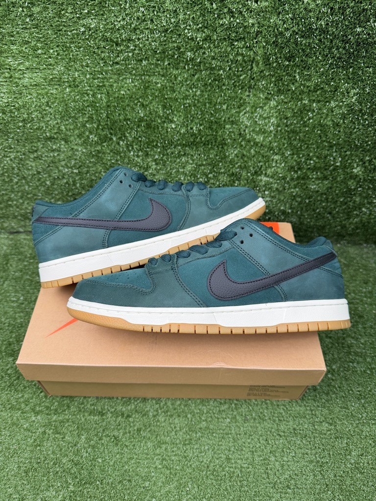 Size 10.5 - Nike Dunk Pro SB Low Deep Fir DS NEW | eBay
