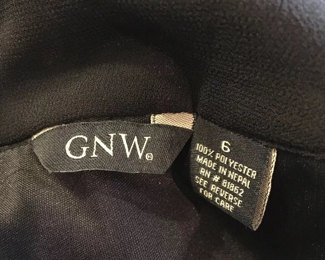 VETEMENTS Abito Y2K GNW 6 nero floreale scollo a V cottage core con maniche kimono