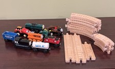 Thomas  Friends Wooden Railway Magnetic Train Cars Lot Of 9 Vintage With Track