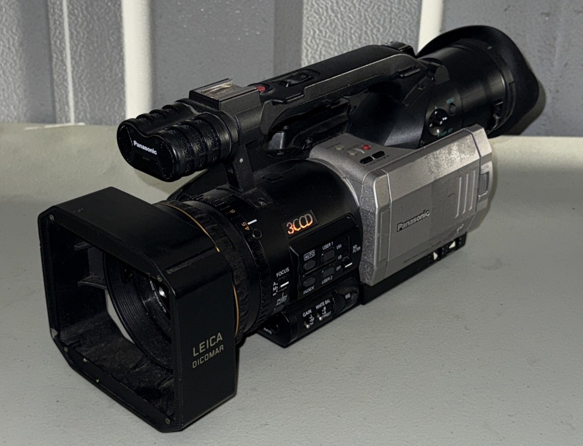 Panasonic AG-DVX100 MiniDV 3CCD Camcorder DVX100 | eBay