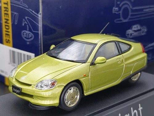 Ebbro 43134 1:43 Scale Honda Insight Year 2000 Die Cast Model Car Lime Yellow