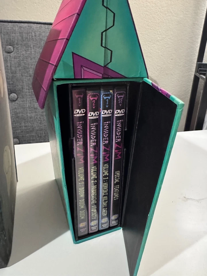 Invader Zim Box Set - Box and DVDs only (no Gir figure) - Image 2 of 2