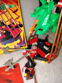 LEGO Castle: Witch's Windship (6037) Complete, With Box And Instructions.