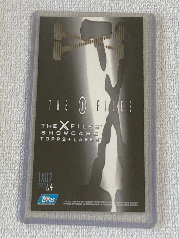 1997 Topps Widevision X-Files Showcase Laser Cut Card #L4 MT - Image 2 of 2