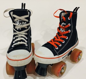 converse style roller skates