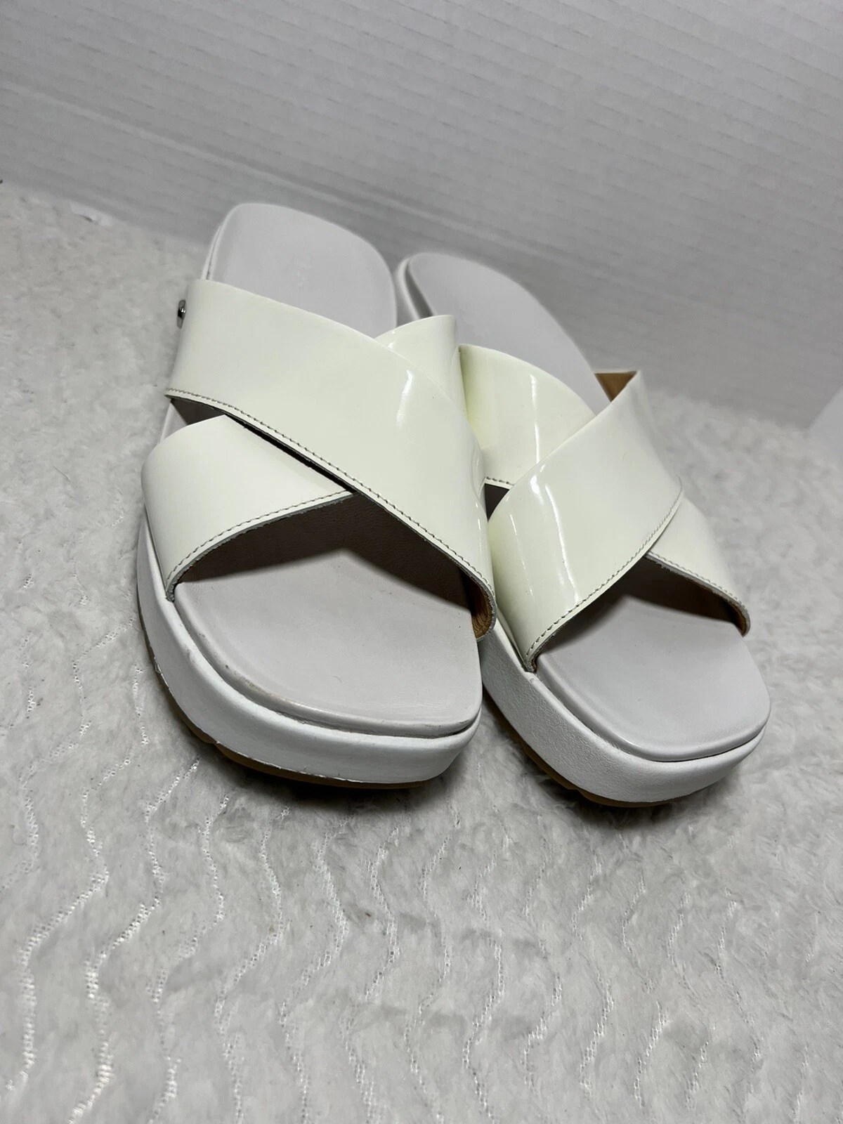 Sandali UGG donna EMILY bianchi vernice pelle incrociata slide 1107896 taglia 7