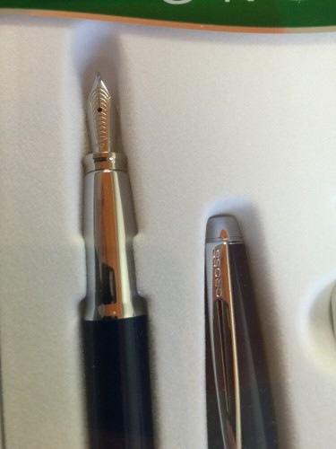 Cross Aventura Starry Blue Fountain Pen "M" Nib Plus 6 Free Blue Ink Cartridges - Picture 3 of 5
