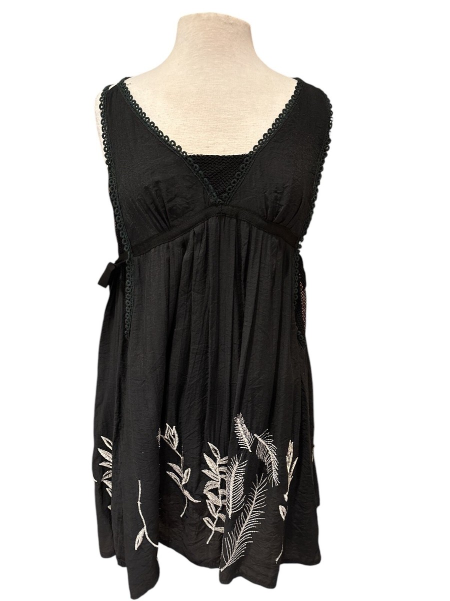 Black Sleeveless Embroidered Tunic Dress With Floral Detail & Lace Trim By Cecic | eBay Black Sleeveless Embroidered Tunic Dress With Floral Detail & Lace Trim By Cecic | eBay