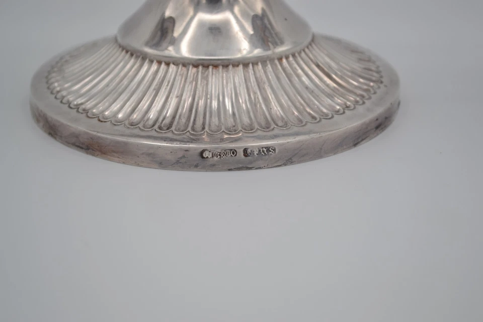 Par de candelabros antiguos de tres luces Foto 3 de 4