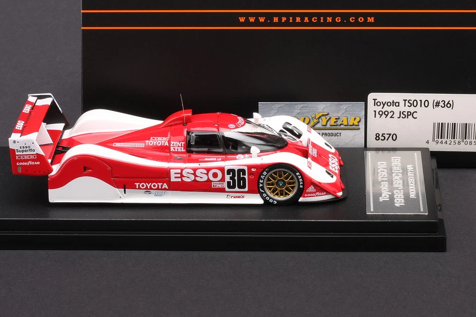 Toyota TS010 HPI #8570 1/43 Foto 4 de 4