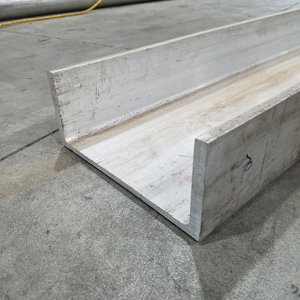 70" Largo x 10" Ancho x 4-1/4" Alto x 5/16" Grueso Aluminio Canal C - NUEVO Foto 2 de 3