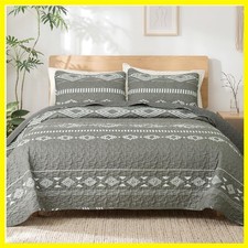 Reversible Grey Print Quilt King Size with 2 Pillow Shams