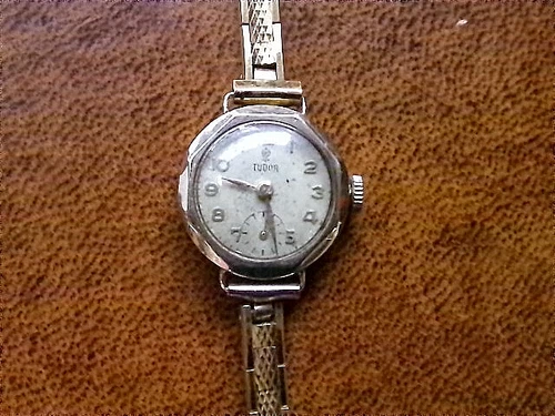 Vintage 9ct Gold Tudor Rolex Ladies Watch 23.4g