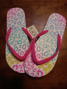 children's place flip flops