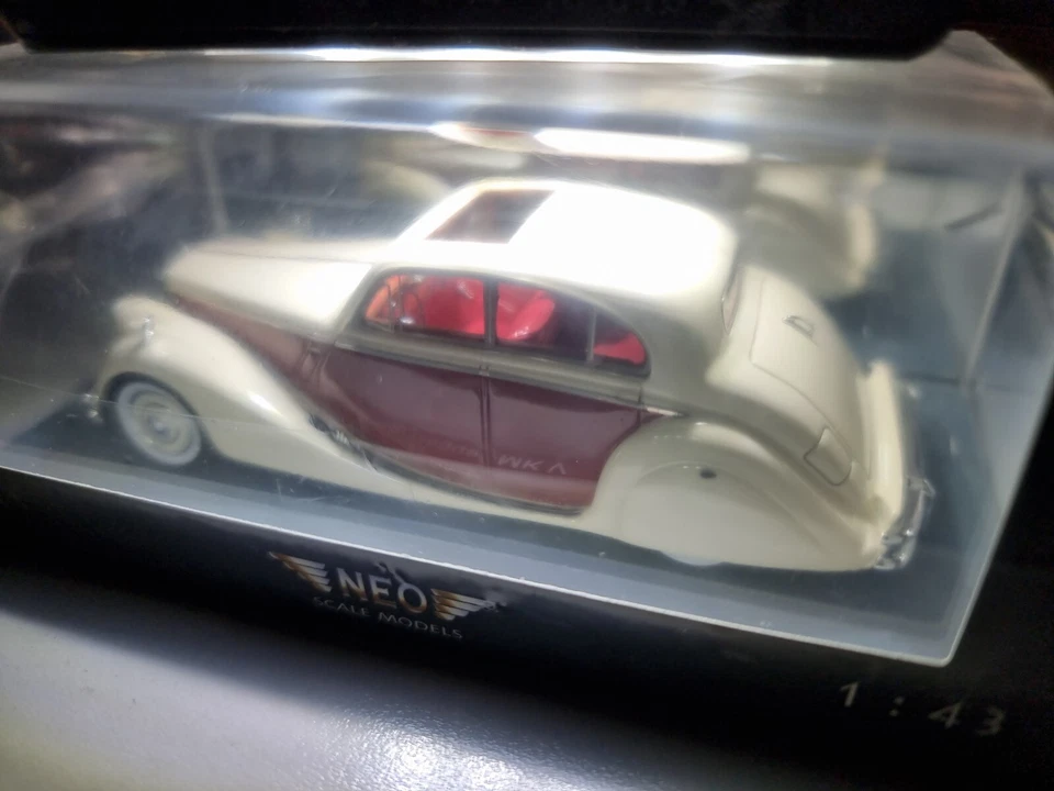 1950 Jaguar Mk V - Ivory over Red Neo (856) - Bild 2 von 3