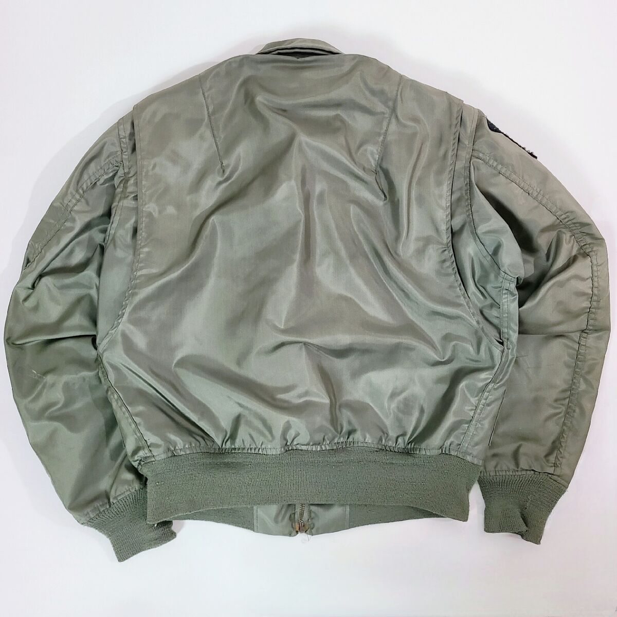 s-l1200.jpg s-l1200.jpg
