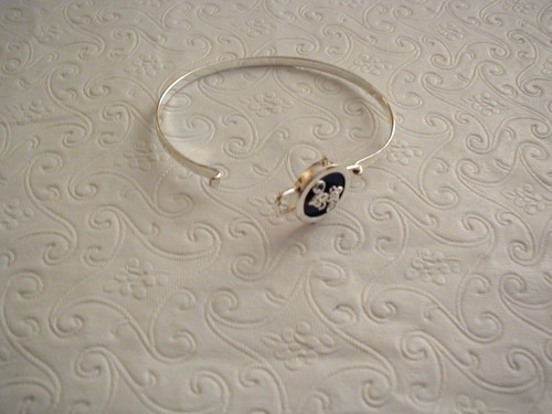 VINTAGE SCORPIO ZODIAC SIGN SILVERTONE BANGLE BRACELET