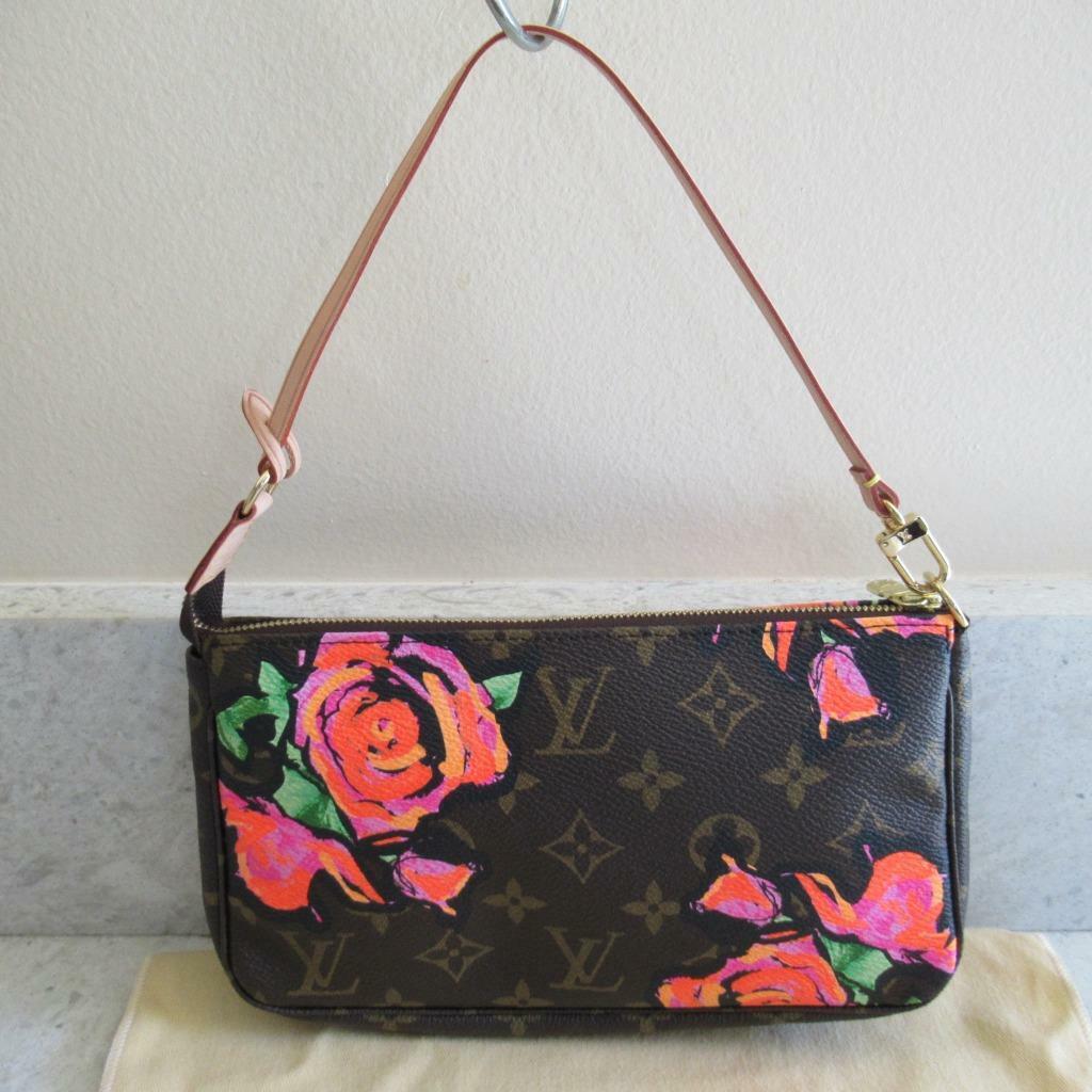 Louis Vuitton Rare Monogram Pochette Accessoires Wristlet