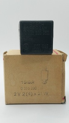 *NOS* OEM Bosch Hazard Warning and Turn Signal Flasher 0335 200  052 Volkswagen