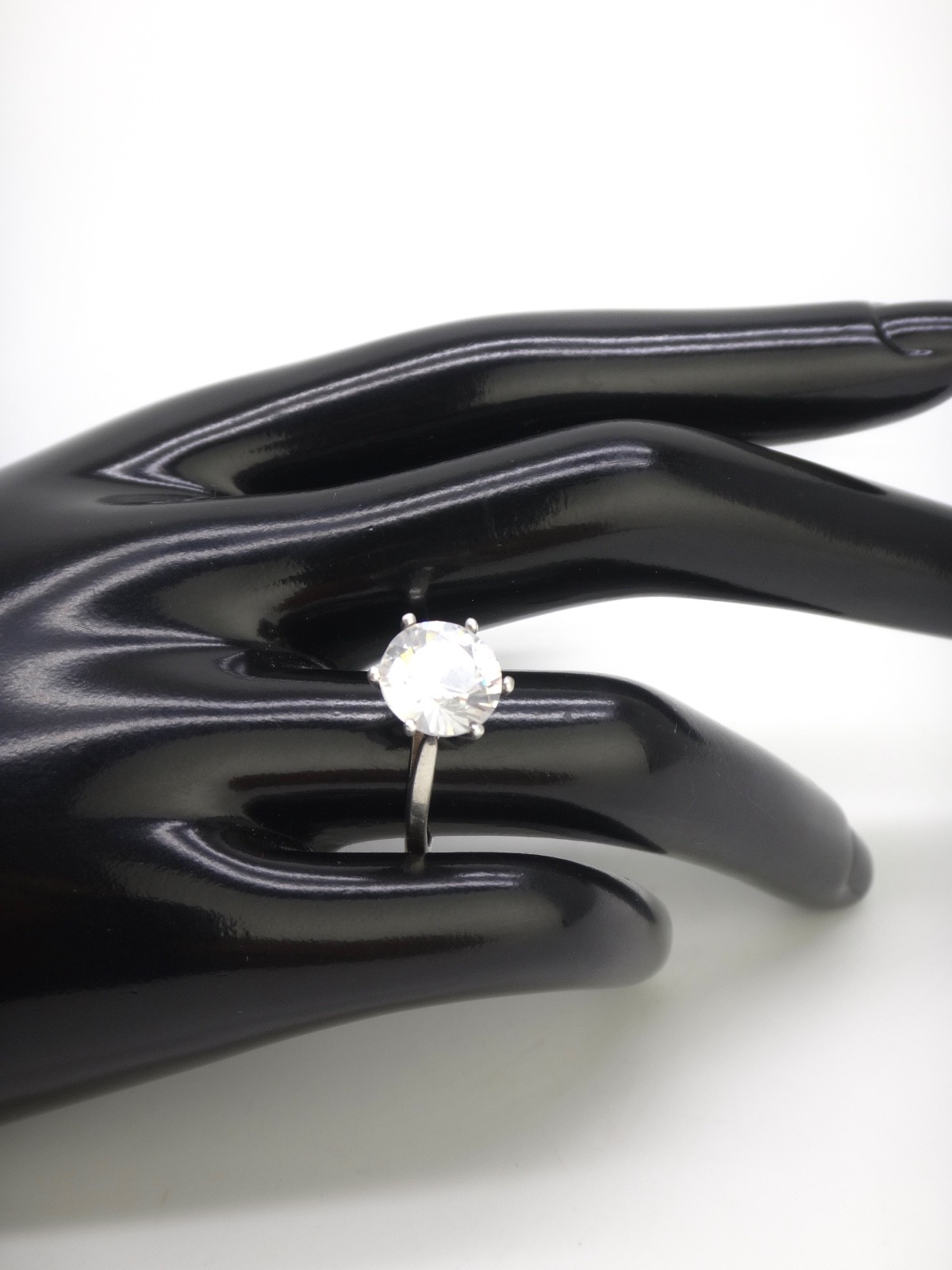 Solid Silver Solitaire Ring Set with Zirconium Ox… - image 9