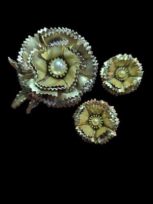 Vintage Blooming Carnation Flower Brooch & Earrings Set Gold Tone Faux Pearl