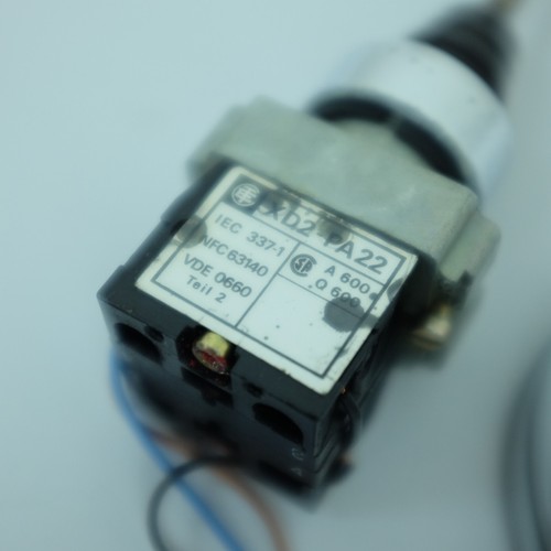 Joystick COMNAV Commander Marine piloto automático SCHNEIDER ELÉCTRICO XD2PA22 2 posiciones - Imagen 3 de 5