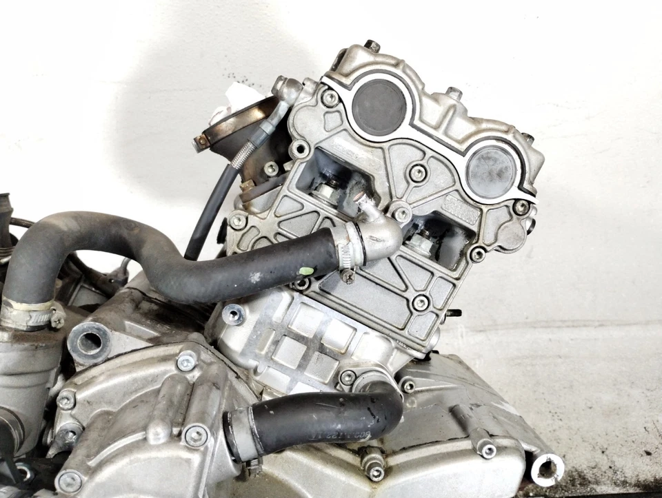 2004 Ducati 749 двигатель мотор полный гарантия и гарантия низкий миль  - Изображение 3 из 4