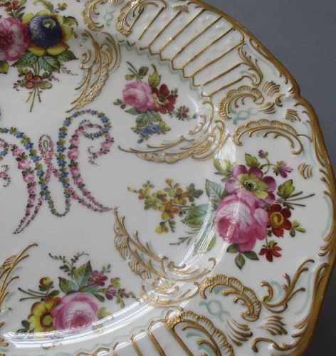 Antique FRENCH Porcelain 10" Cabinet Plate MARIE ANTOINETTE Roses * Rue Thiroux - Picture 5 of 12